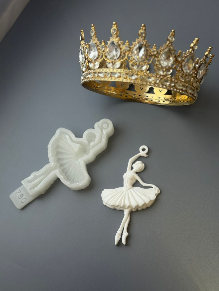 No. 790 Lifelike Ballerina Silicone Mold - image 3