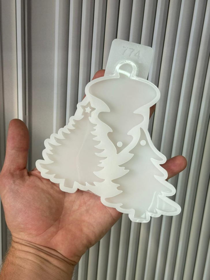 No. 779 Glossy Christmas Trees, 3 Cavities Silicone Mold - image 2