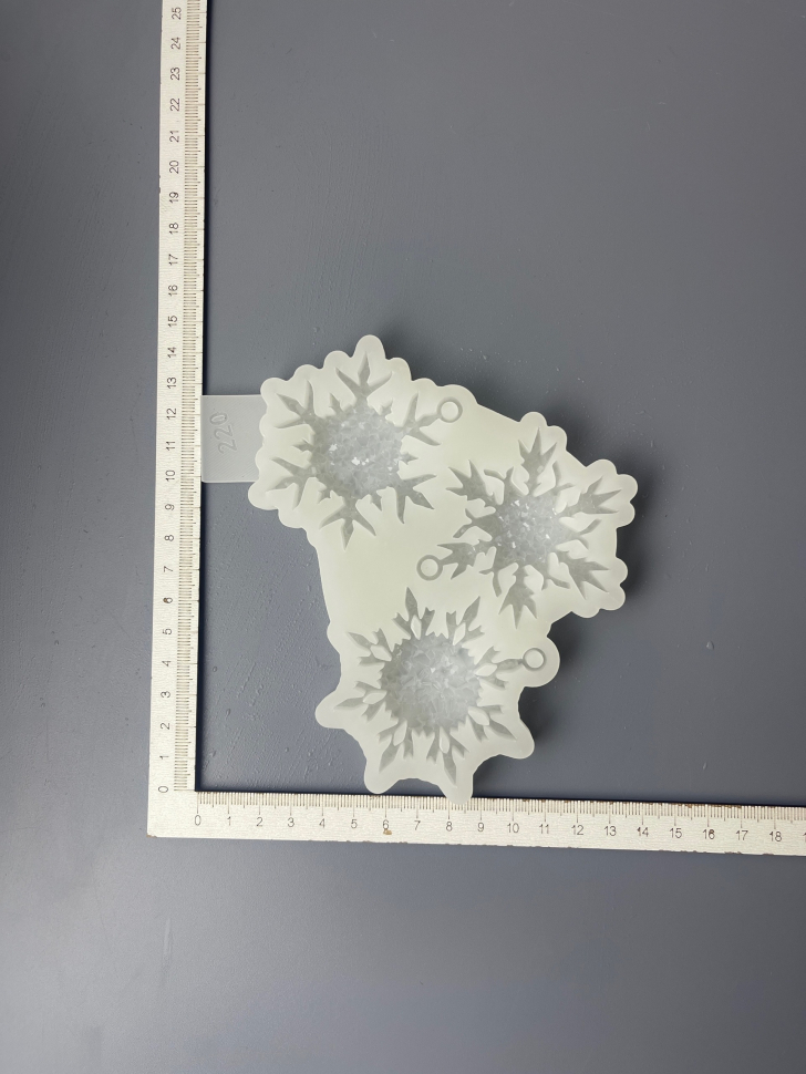 No. 220 Crystal Snowflakes Silicone Mold - image 6
