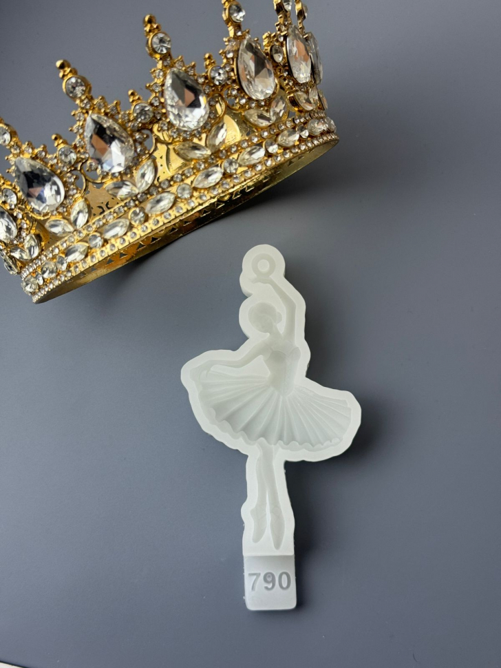 No. 790 Lifelike Ballerina Silicone Mold - image 5