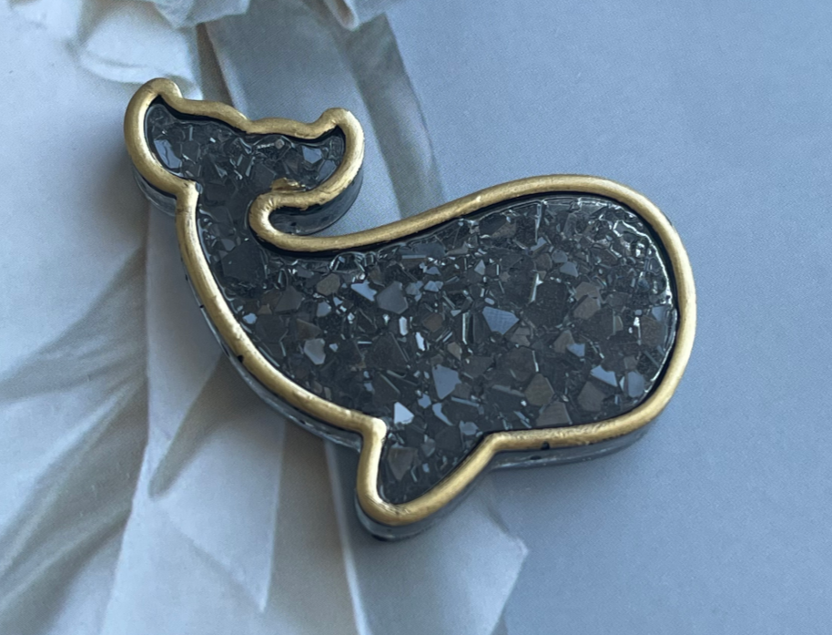 No. 658 Crystal Whale with Border Silicone Mold - image 3