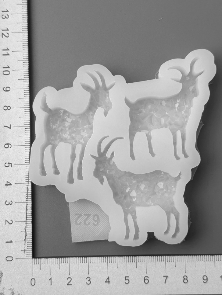 No. 622 Crystal Goat Brooches Silicone Mold - image 5