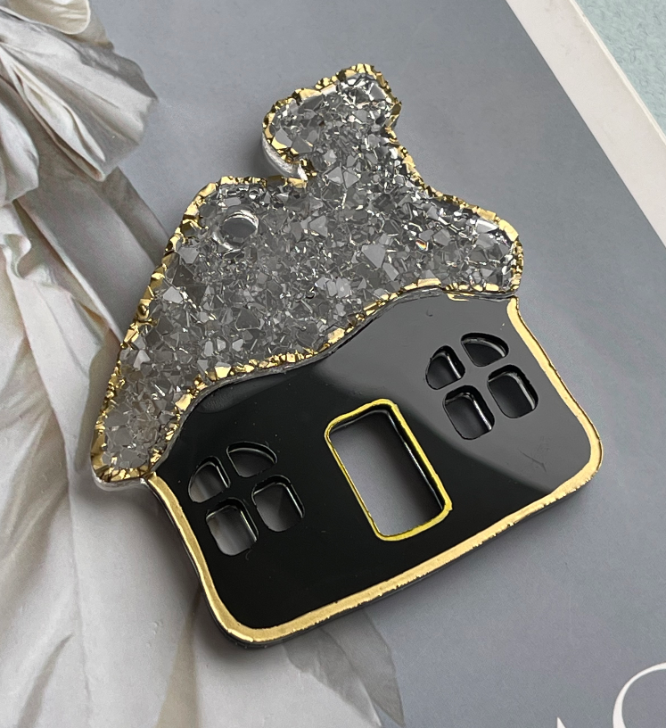 No. 173 House with Crystal Roof Silicone Mold - image 2