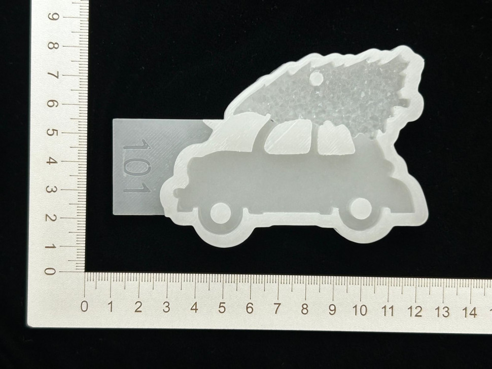 No. 101 Car with Christmas Tree Silicone Mold - image 2