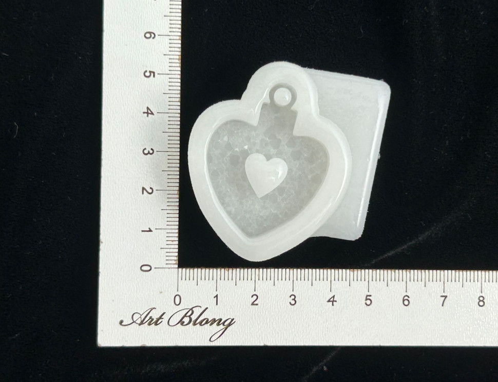No. A-2 Mini Crystal Heart, 4 cm Silicone Mold - image 1