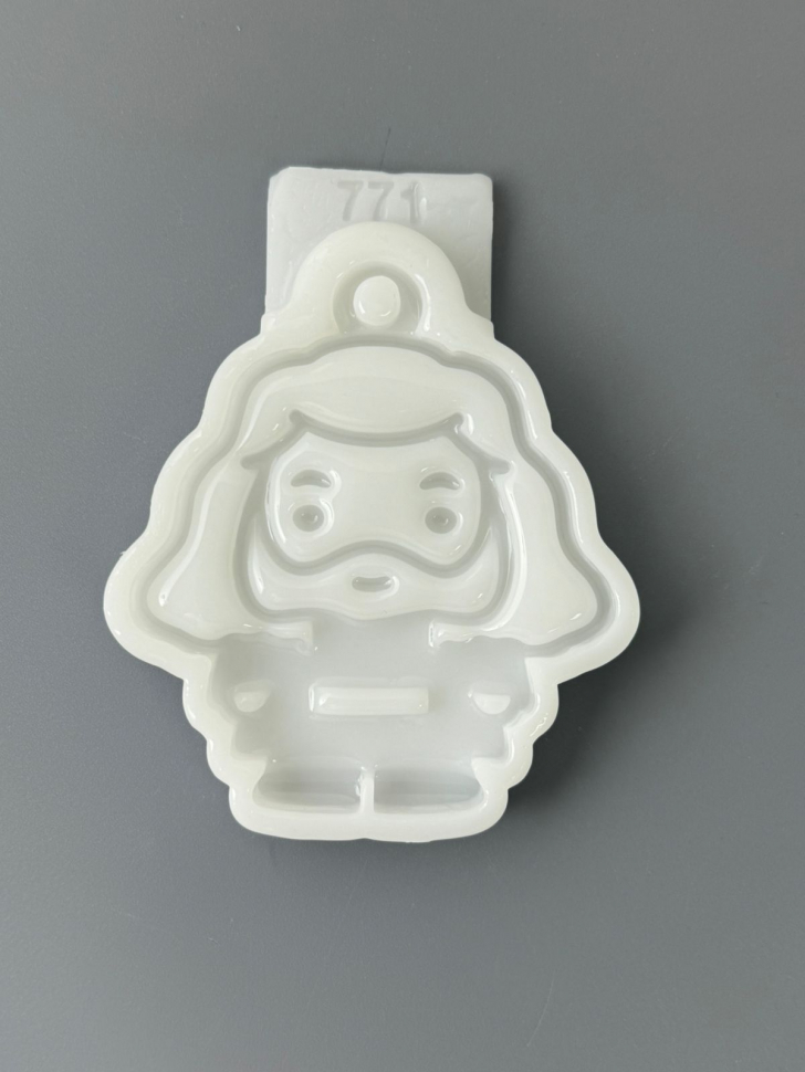 No. 771 Hagrid Silicone Mold - image 3