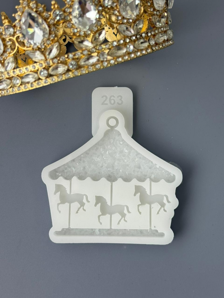 No. 263 Crystal Carousel Silicone Mold - image 3