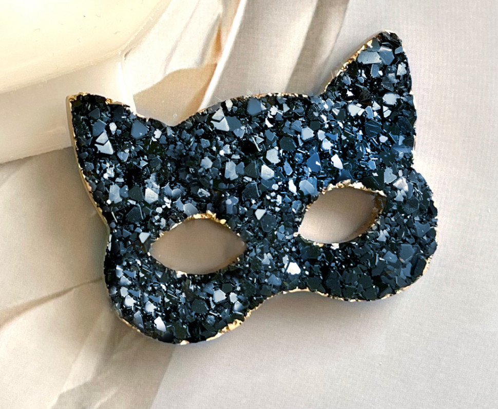 No. 640 Crystal Cat Mask Silicone Mold - image 1