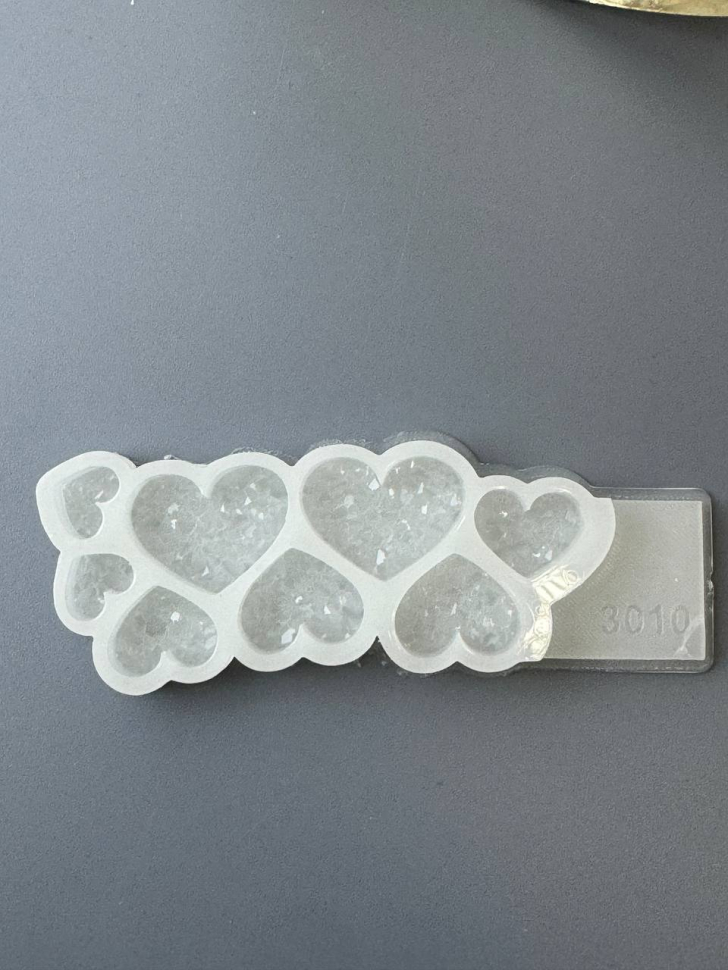 No. 3010 Crystal Hearts - Six Cavities Silicone Mold - image 4