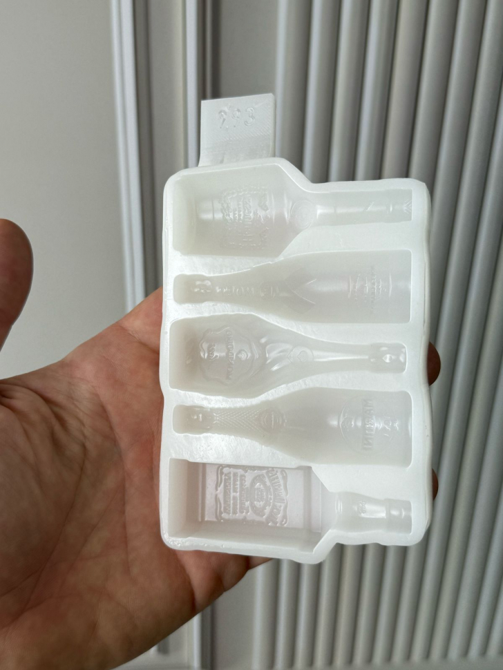 No. 993 Moet Bottle and Glass Silicone Mold - image 4