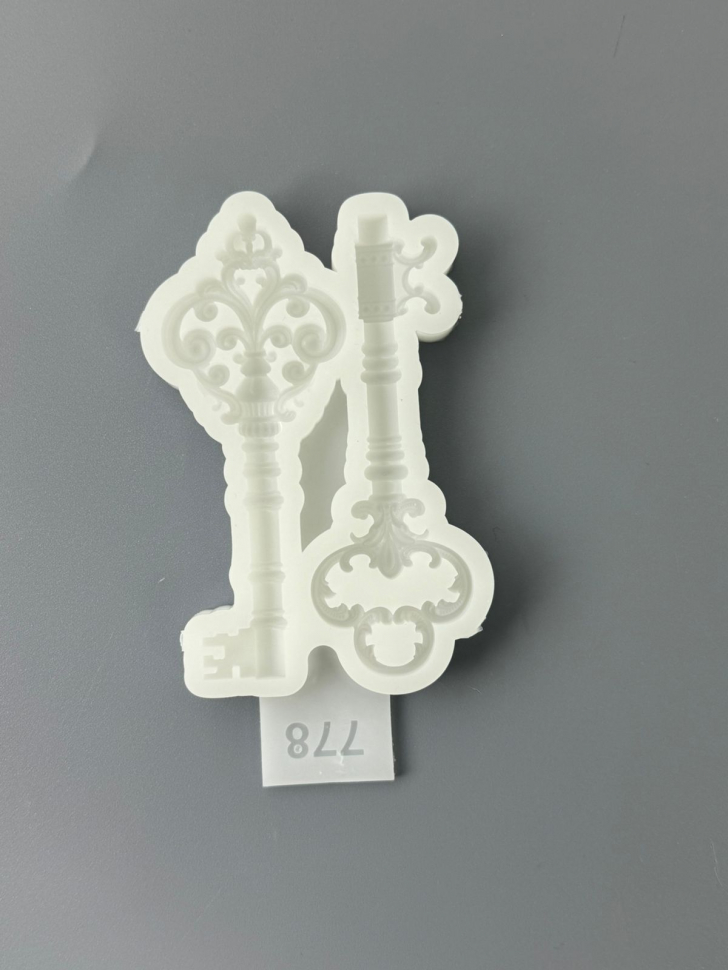 No. 778 Ornate Keys, 2 Cavities Silicone Mold - image 4
