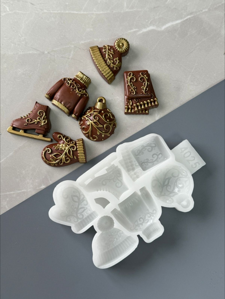 No. 4026 Christmas Mini Figures Set Silicone Mold - image 4