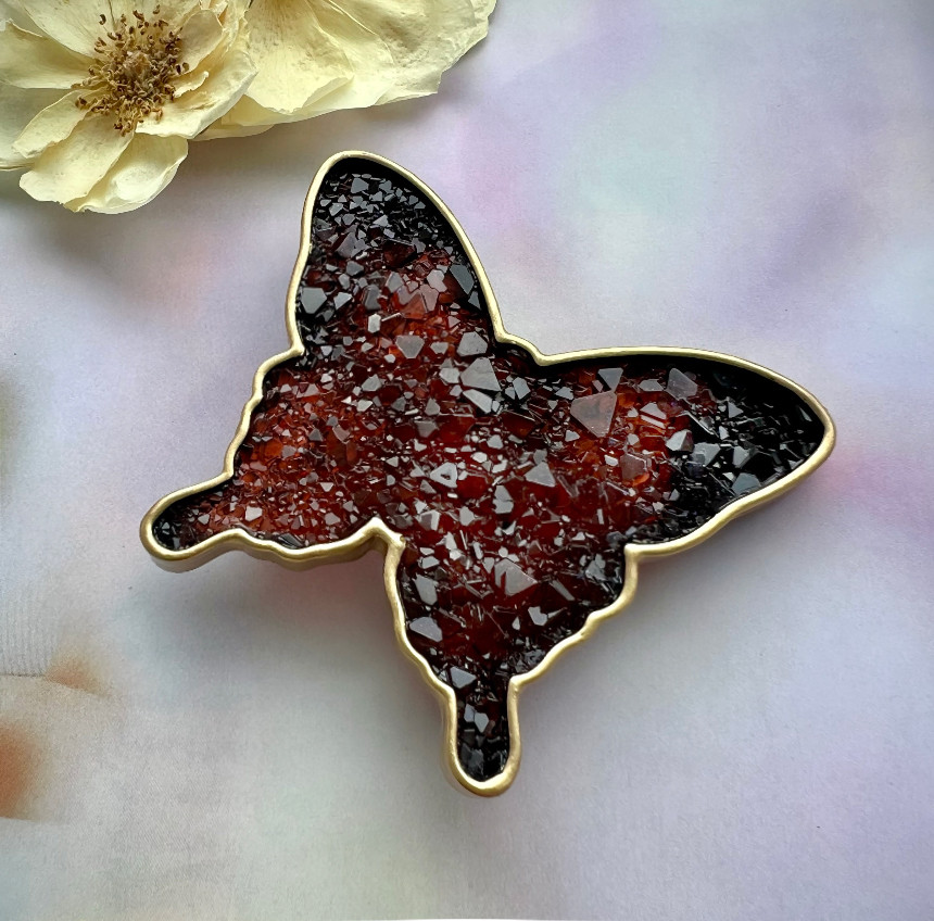 No. 698 Crystal Butterfly with Border Silicone Mold - image 1