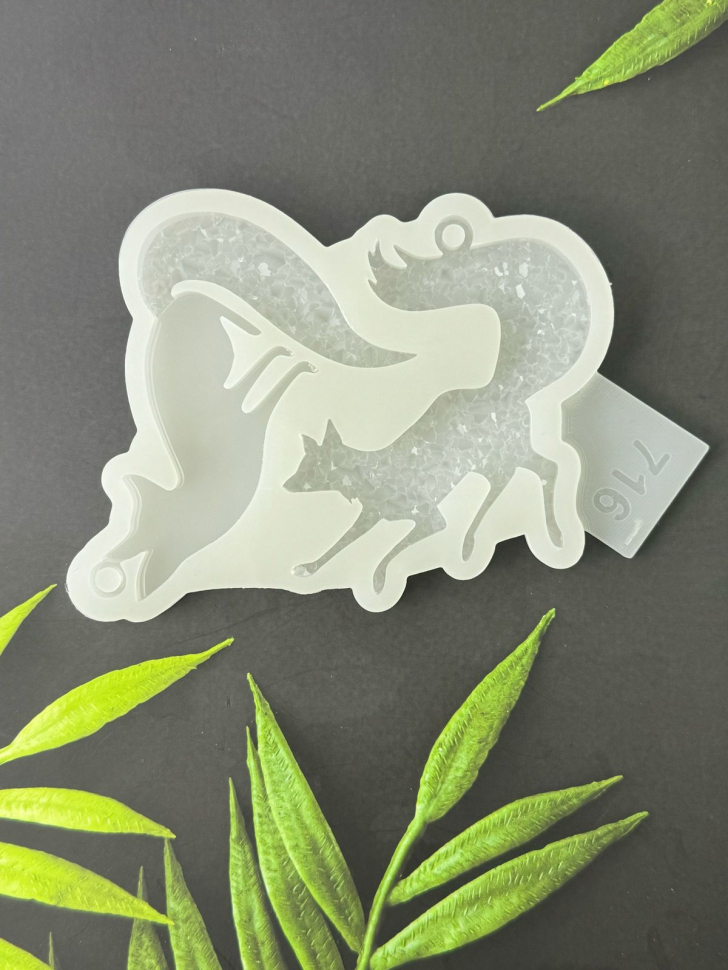 No. 716 Foxes Silicone Mold - image 1