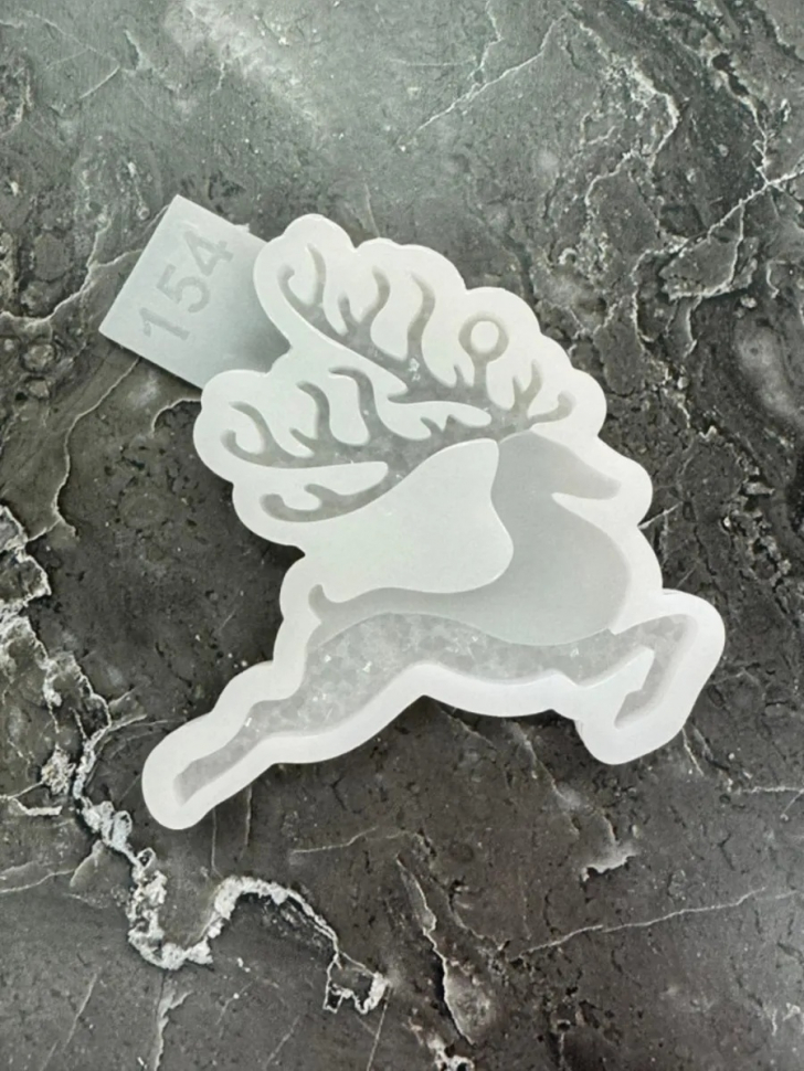 No. 154 Crystal Christmas Reindeer Silicone Mold - image 3