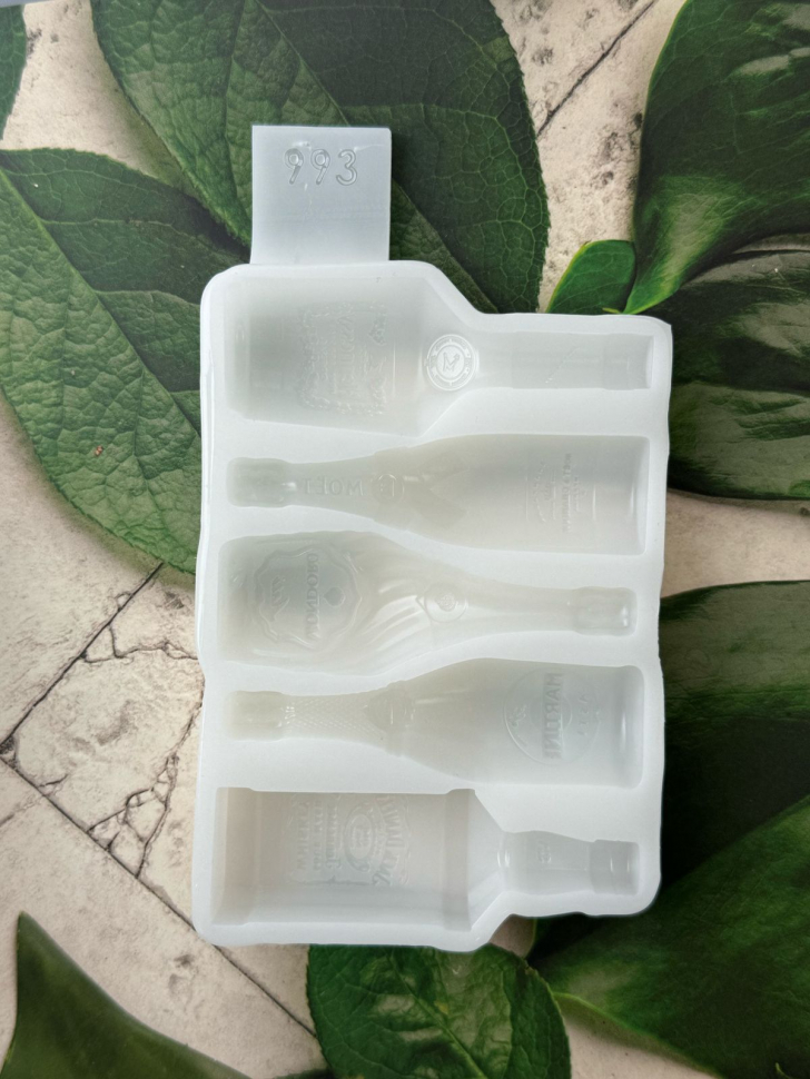 No. 993 Moet Bottle and Glass Silicone Mold - image 3