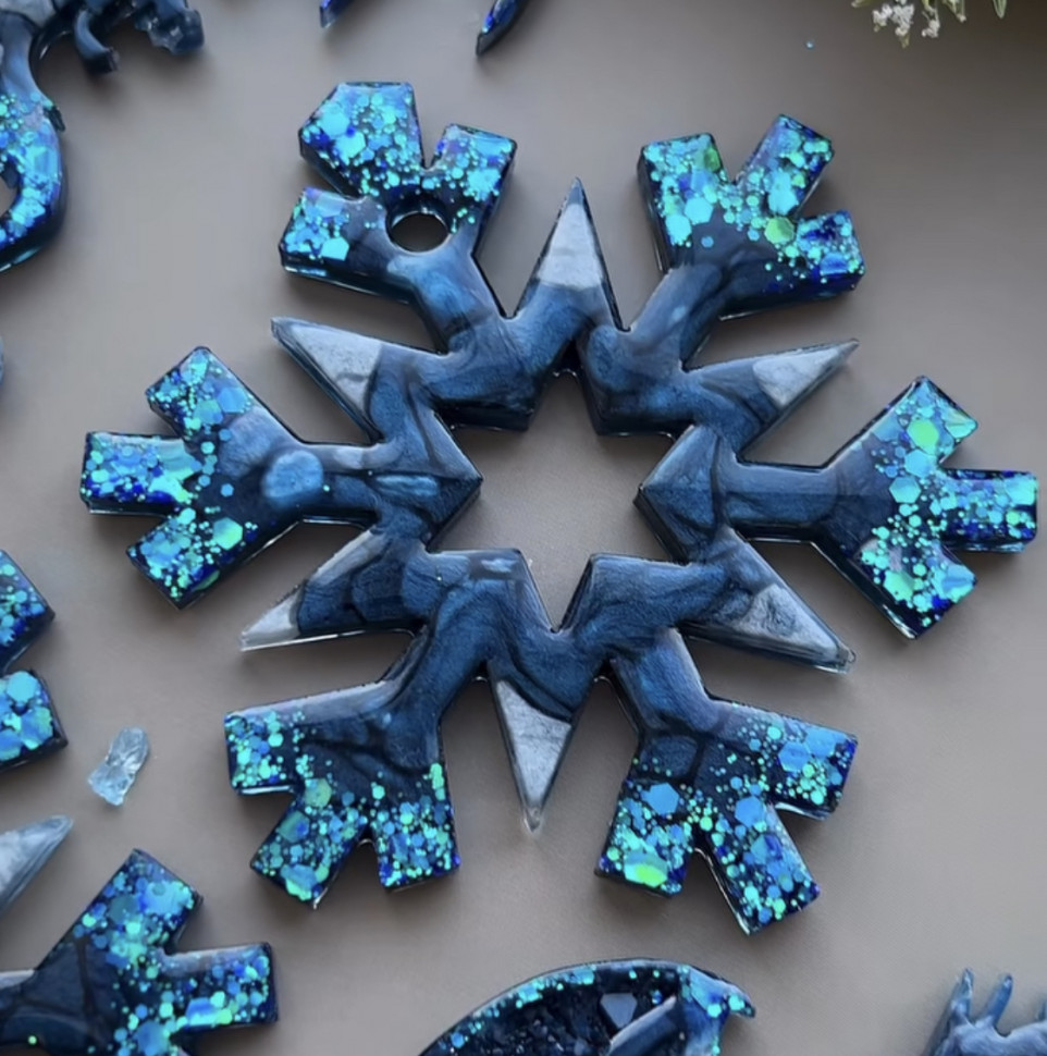 No. 215 Large Snowflake Silicone Mold - image 1