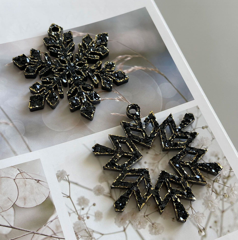 No. 291 Crystal Snowflakes, 2 Cavities Silicone Mold - image 2