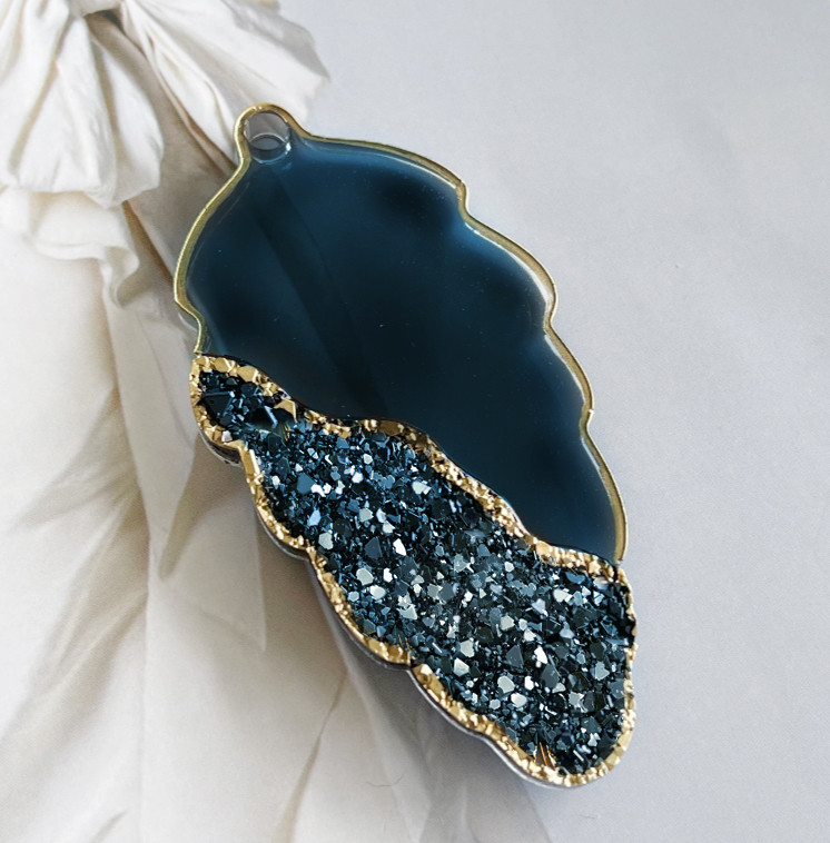 No. 124 Crystal Pine Cone Silicone Mold - image 1