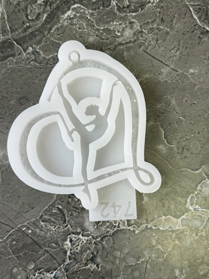 No. 742 Crystal Gymnast Silicone Mold - image 4