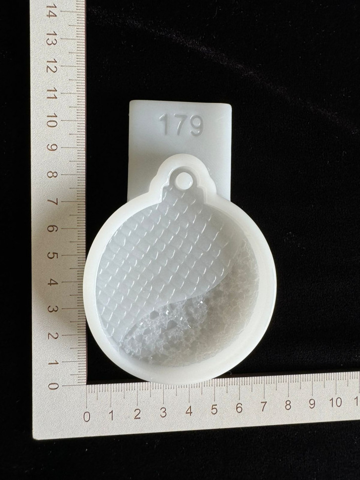 No. 179 Snakeskin Bauble with Partial Crystal Texture Silicone Mold - image 3
