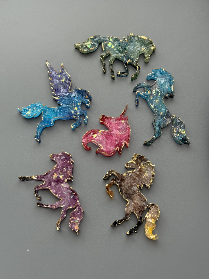 No. 148 Crystal Horse Brooches Silicone Mold - image 2