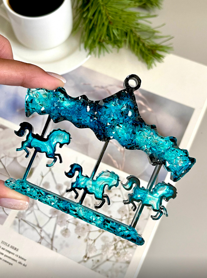 No. 769 Crystal Carousel Silicone Mold - image 1