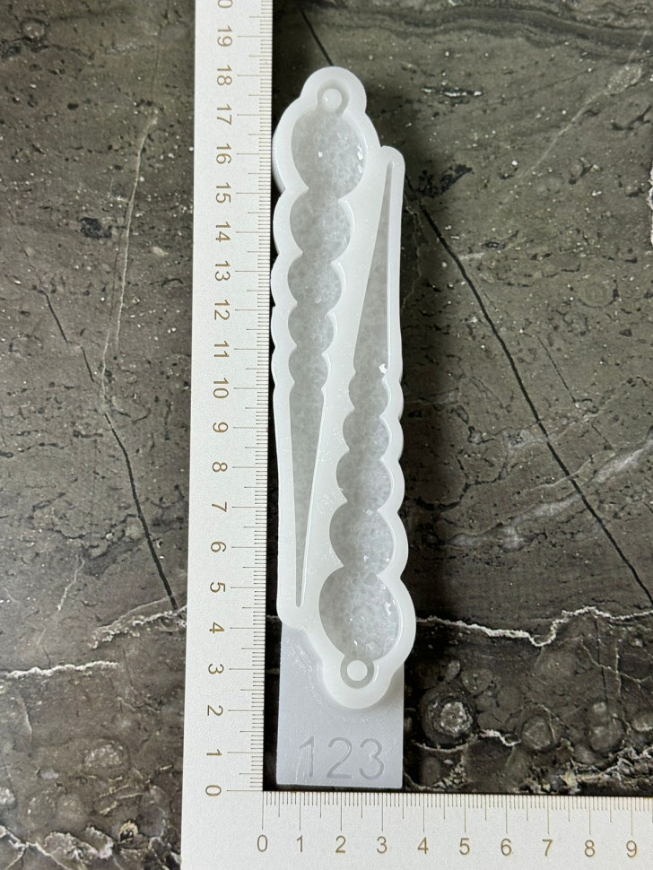 No. 123 Crystal Icicles, New Size 13.3 mm Silicone Mold - image 3