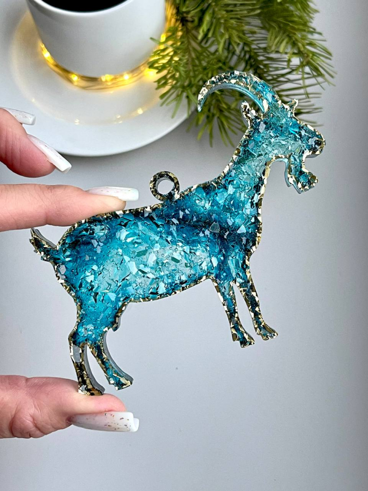No. 212 Crystal Goats, 3 Cavities Silicone Mold - image 4