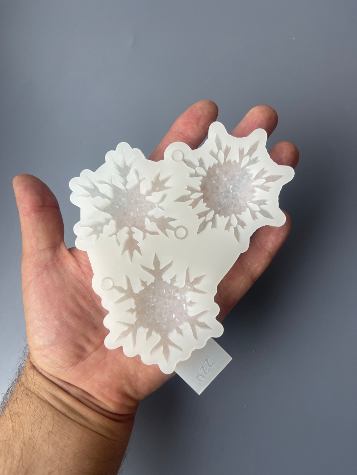 No. 220 Crystal Snowflakes Silicone Mold - image 2