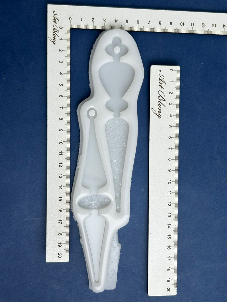 No. 136 Crystal Icicles Silicone Mold - image 3