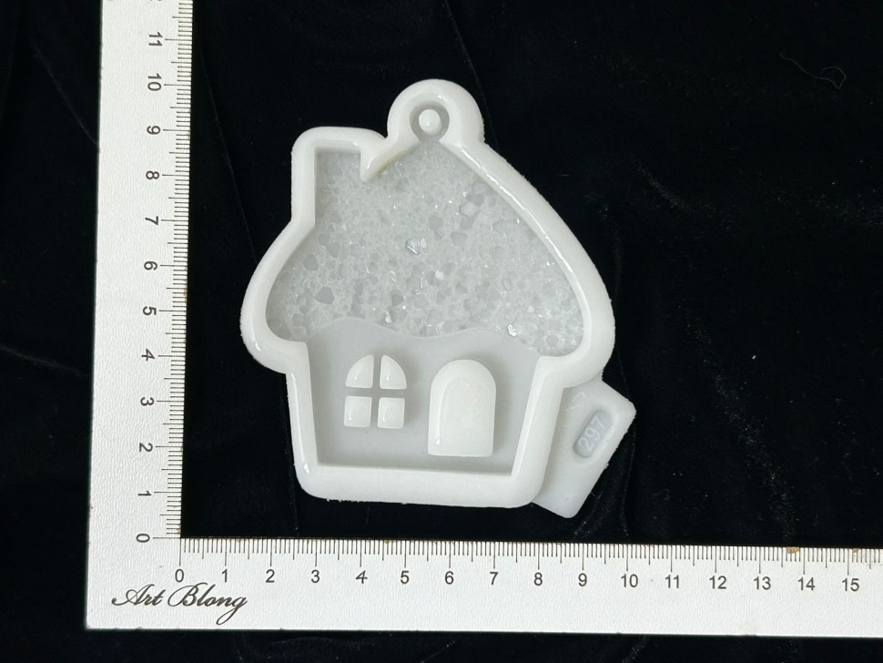 No. 297 House with Crystal Roof Silicone Mold - image 4
