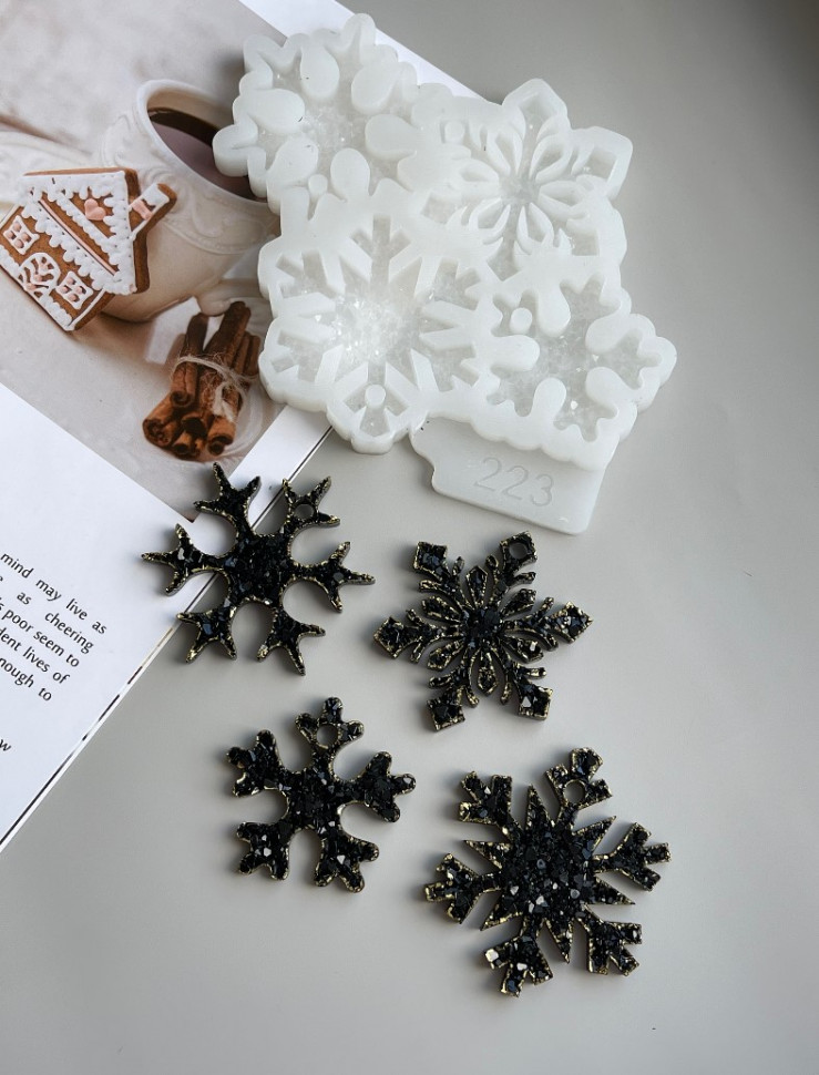 No. 223 Snowflakes, 4 Cavities Silicone Mold - image 2