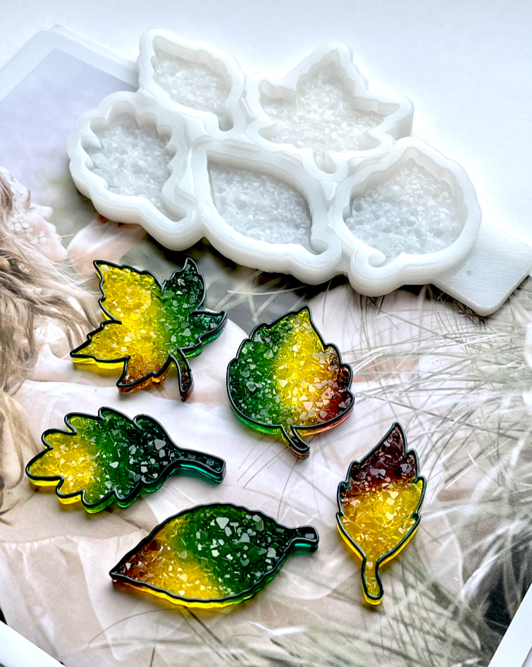 No. 657 Crystal Leaves with Border, Mini Brooches Silicone Mold - image 4