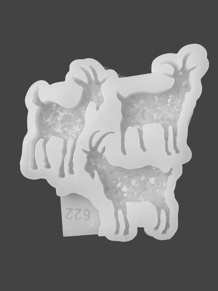 No. 622 Crystal Goat Brooches Silicone Mold - image 3