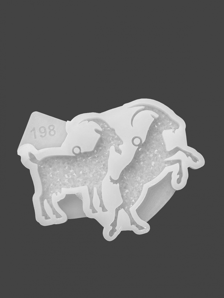No. 198 Crystal Goats, 2 Cavities Silicone Mold - image 5
