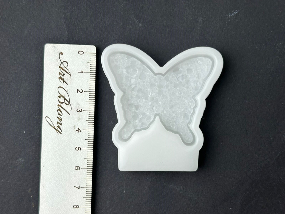 No. 698 Crystal Butterfly with Border Silicone Mold - image 3