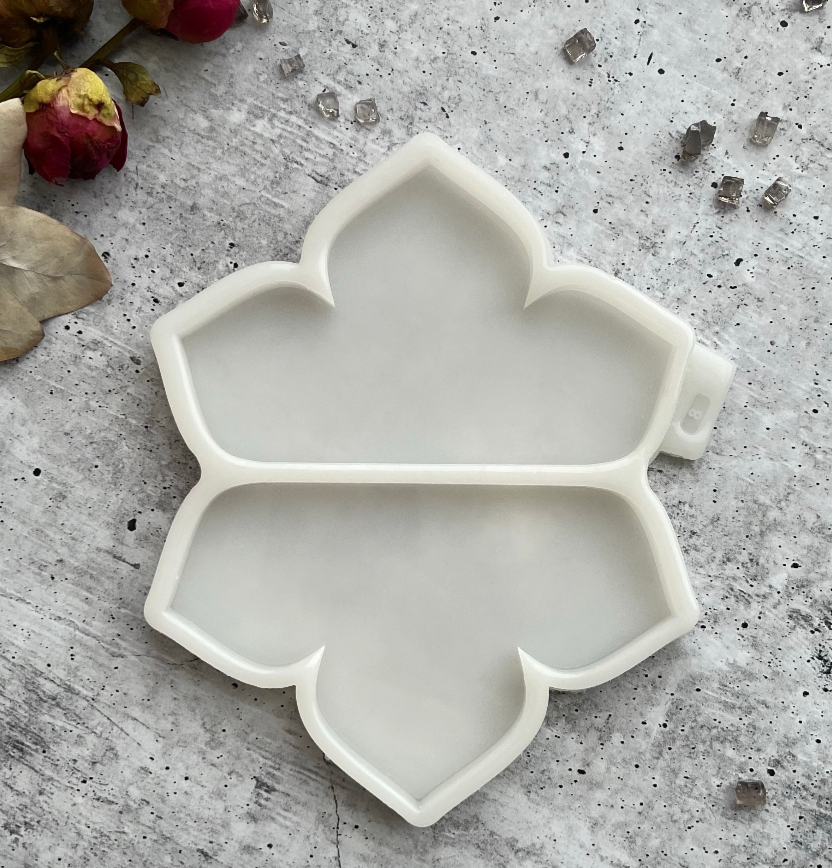No. 8 Napkin Holder Silicone Mold - image 3