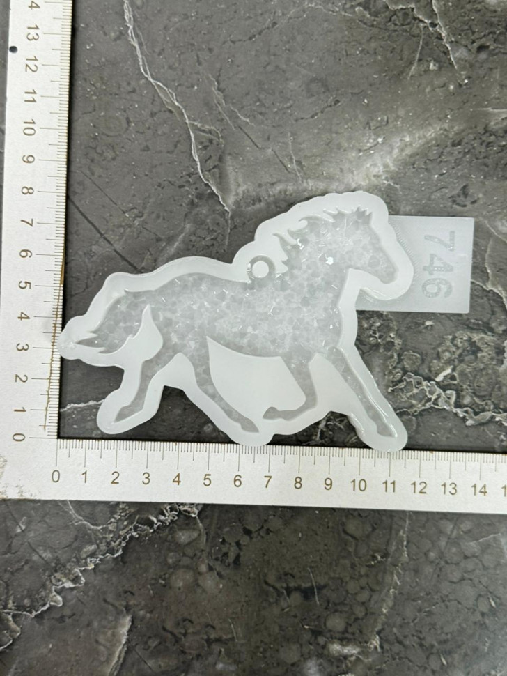 No. 746 Crystal Horse Silicone Mold - image 4