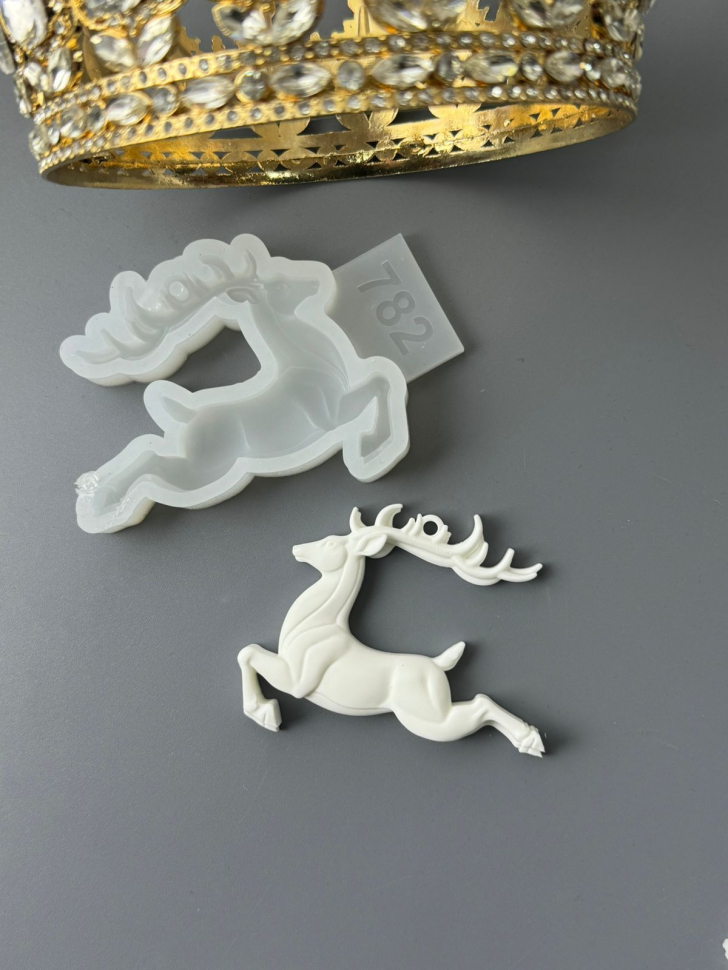 No. 782 Reindeer, 3D Silicone Mold - image 3