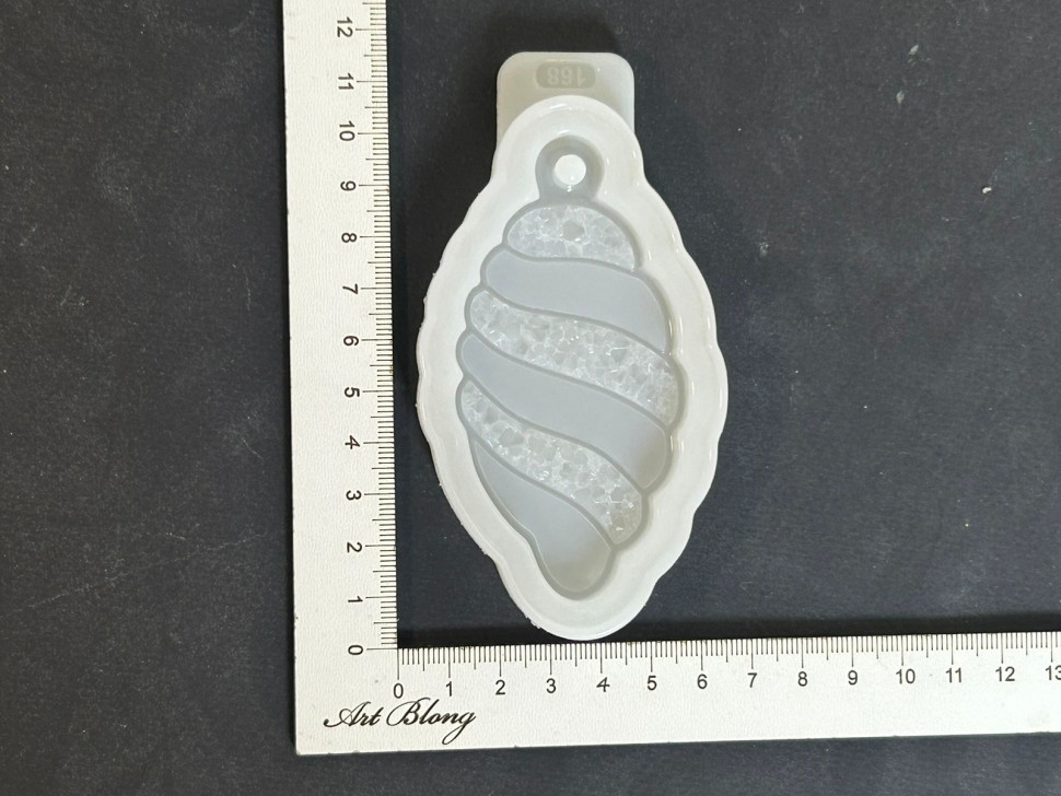 No. 168 Pine Cone with Partial Crystal Texture Silicone Mold - image 4
