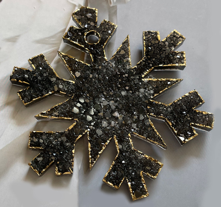 No. 107 Crystal Snowflake Silicone Mold - image 4