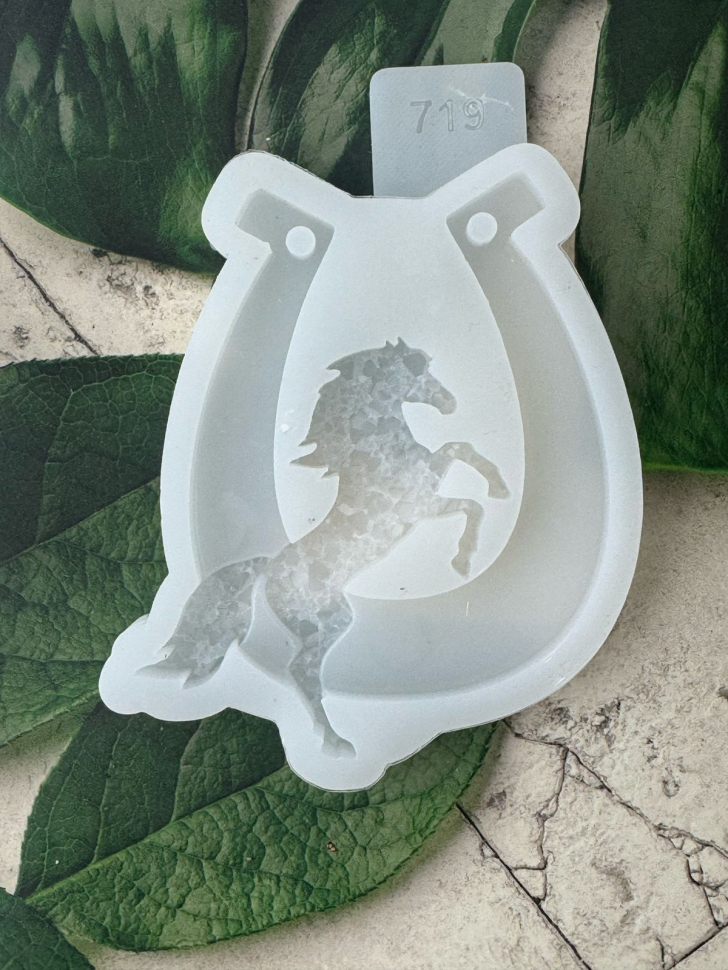 No. 719.1 Horseshoe with Crystal Horse, New Size Silicone Mold - image 5