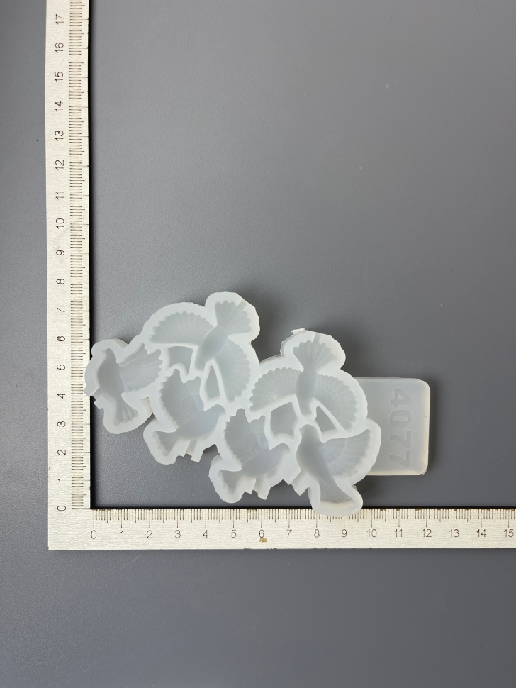 No. 4077 Doves Silicone Mold - image 4