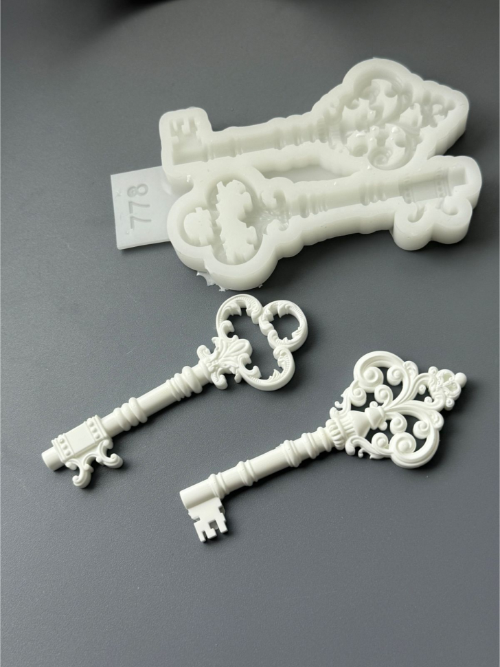 No. 778 Ornate Keys, 2 Cavities Silicone Mold - image 3