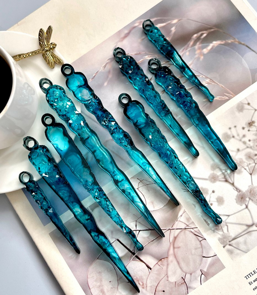 No. 777 Icicles with Partial Crystal Texture, 9 Cavities Silicone Mold - image 1