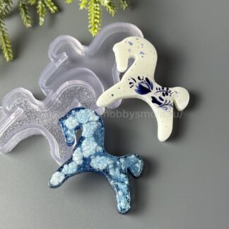 B60 Mold for keychains and brooches Horse 2 pcs – image 1