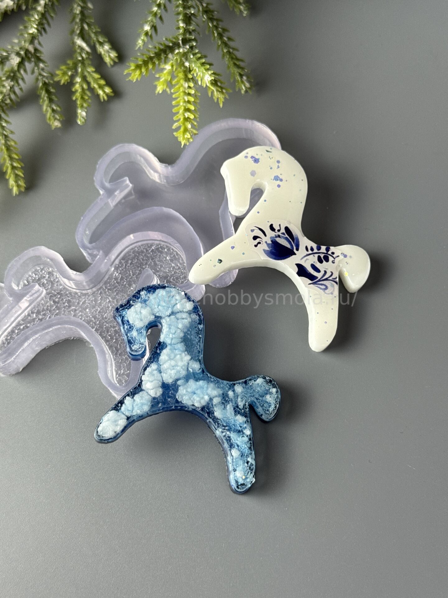 B60 Mold for keychains and brooches Horse 2 pcs – image 1