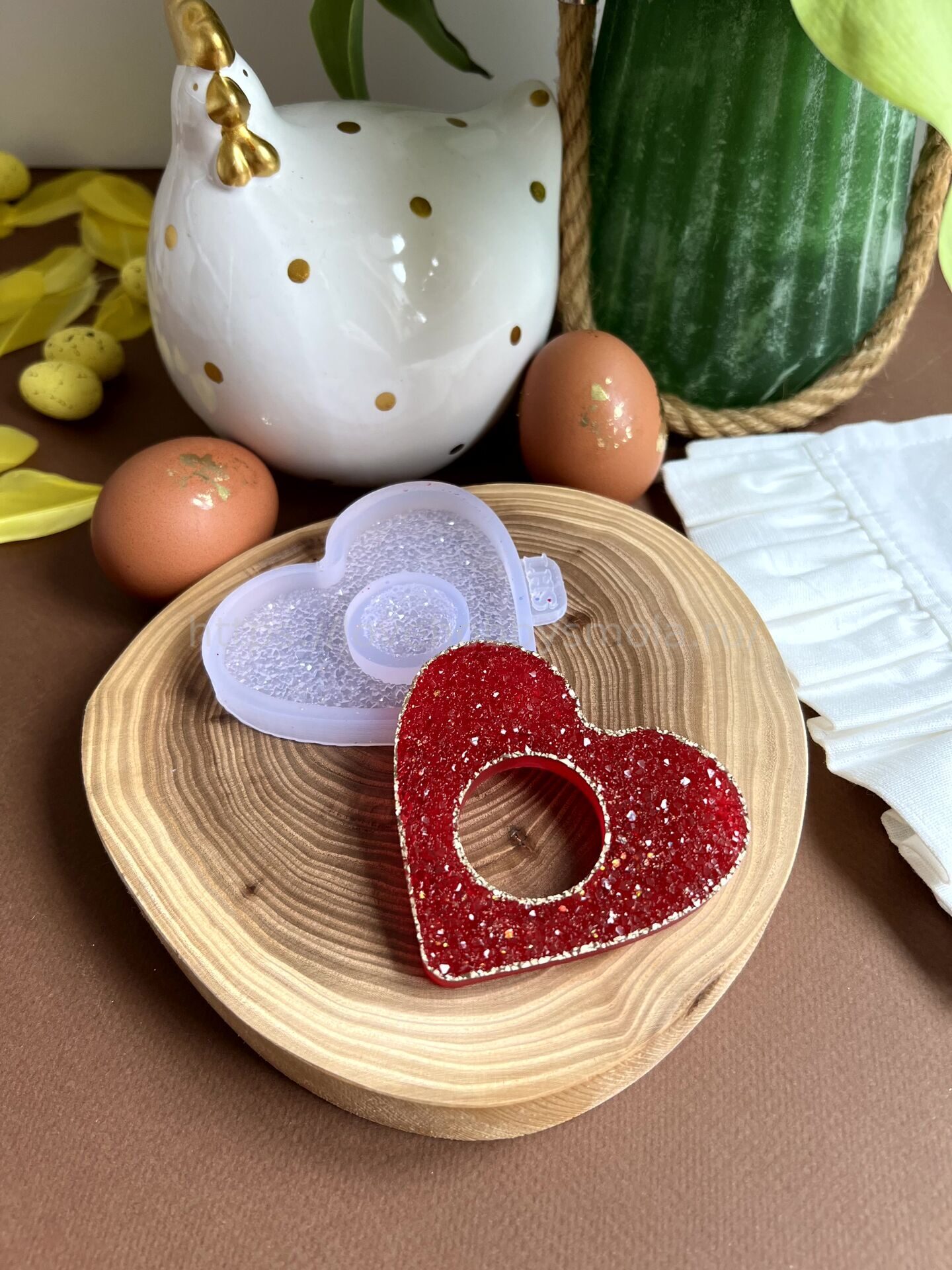 X05 Heart shaped resin mold – image 2