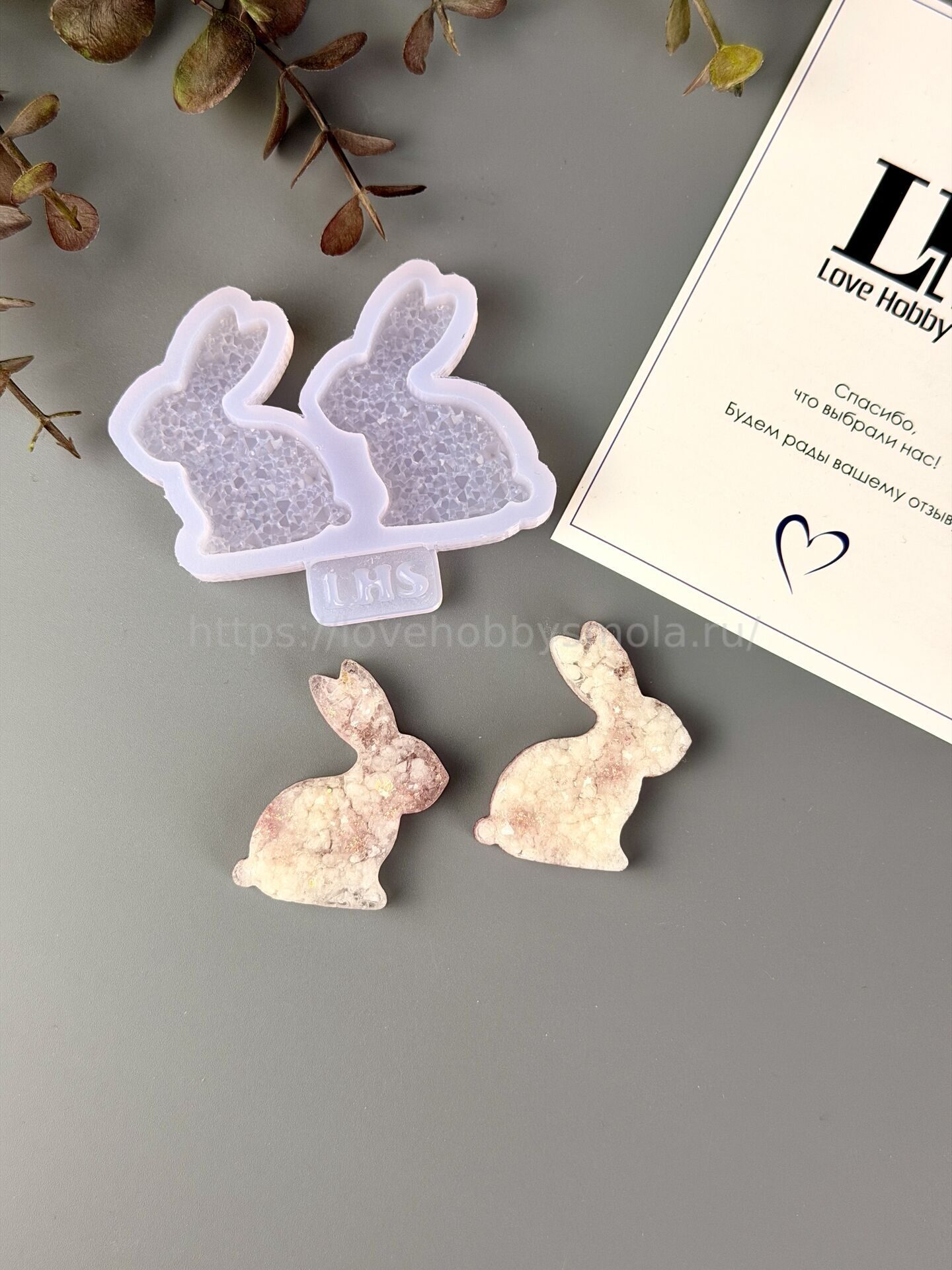 B75 Mold for keychains, brooches and jewelry Rabbits 2 pcs – image 4